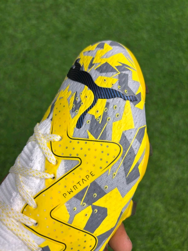 Future Ultimate Yellow Colour Low-top FG With Lace  - 7.5