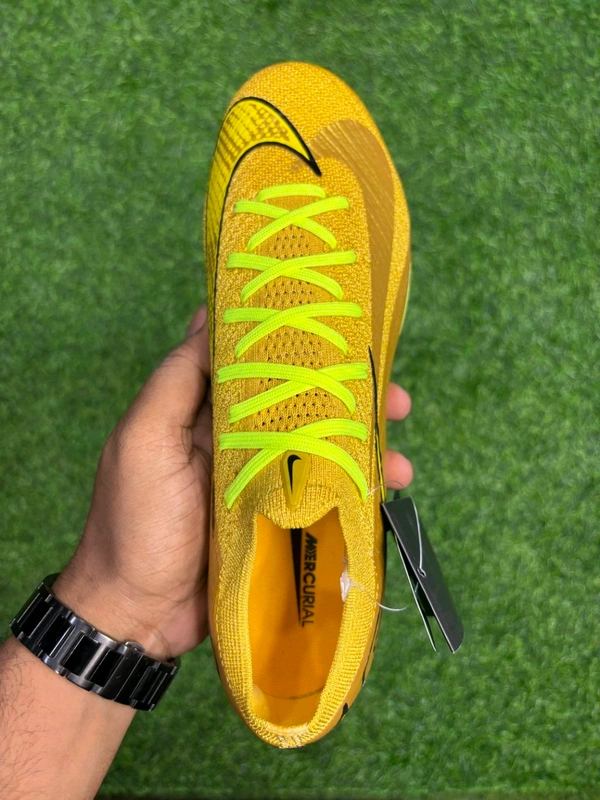Mercurial Vapor 16 Golden Colour Low-top FG With Lace  - 7.5