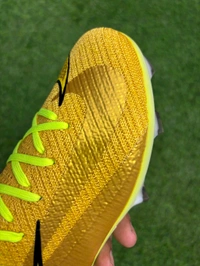 Mercurial Vapor 16 Golden Colour Low-top FG With Lace  - 7.5