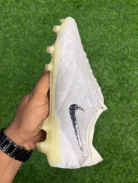 Tiempo Legend 10 Elite LUXE Metallic Silver Low-top FG With Lace - 7.5