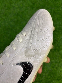Tiempo Legend 10 Elite LUXE Metallic Silver Low-top FG With Lace - 7.5