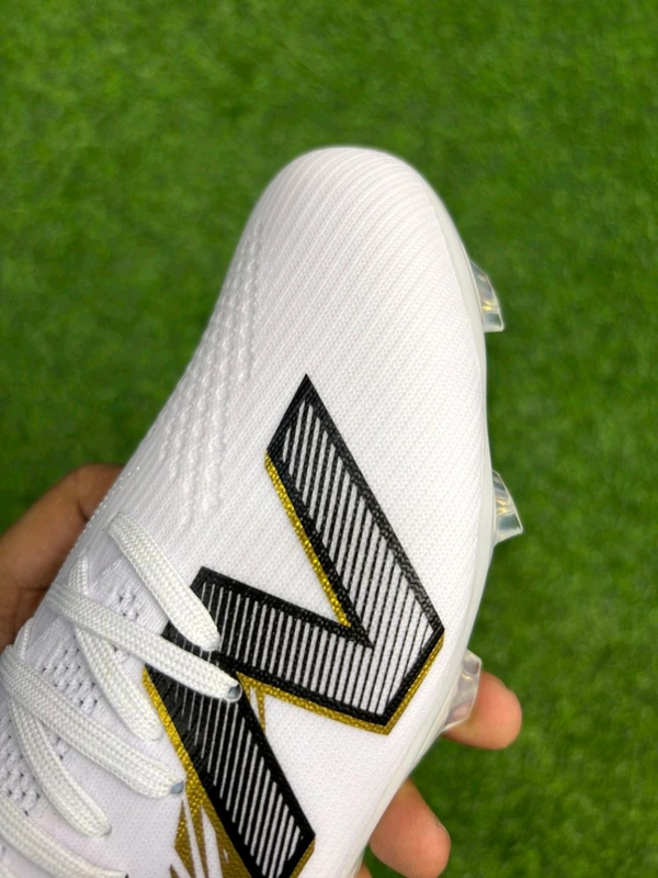 NB Furon V8 Elite White Gold Low-top FG With Lace - 8