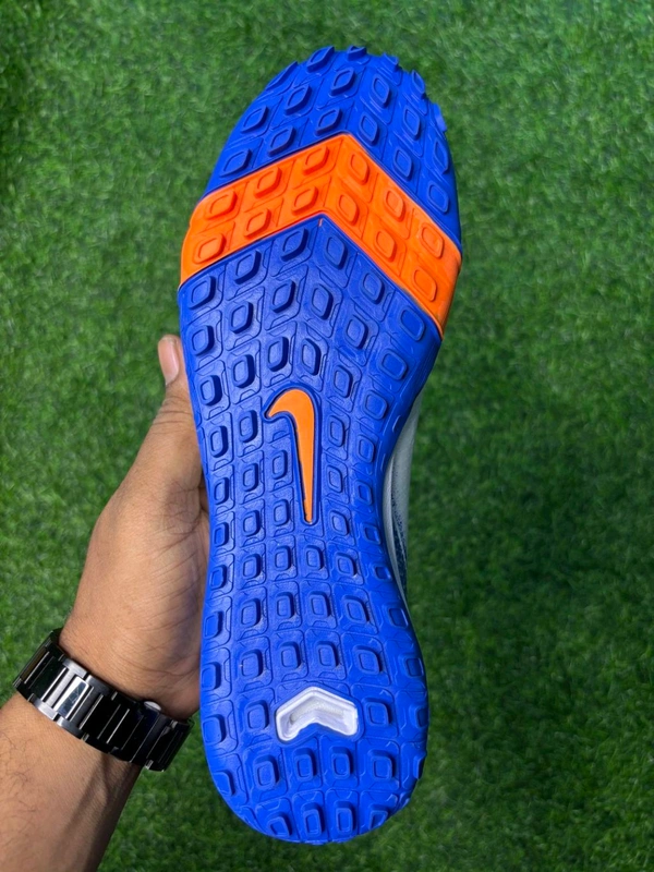 Mercurial Vapor 16 White Blue Low-top Turf/AG With Lace - 7.5