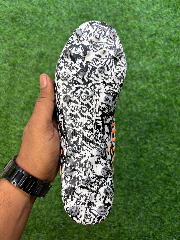 Future Z Muti Colour Special Edition Low-top FG/AG With Lace - 7.5