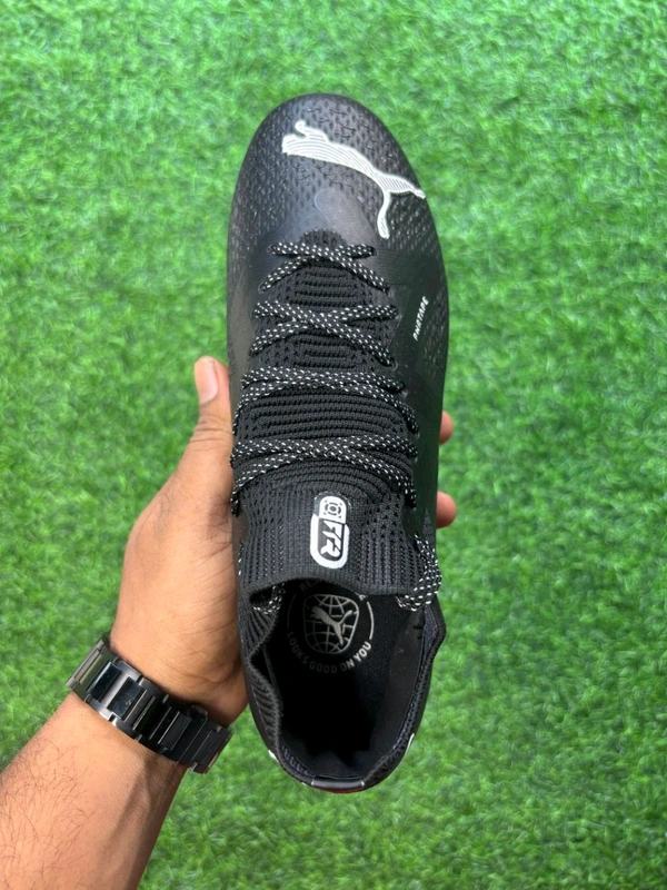 Future Ultimate Black Colour Low-top With Lace - 7.5