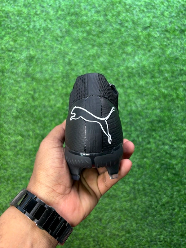 Future Ultimate Black Colour Low-top With Lace - 7.5