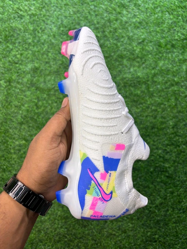 PhantomGX Luna Elite SE Rainbow Colour Low-top FG With Lace - 7.5