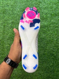 PhantomGX Luna Elite SE Rainbow Colour Low-top FG With Lace - 7.5