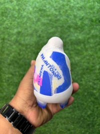 PhantomGX Luna Elite SE Rainbow Colour Low-top FG With Lace - 7.5