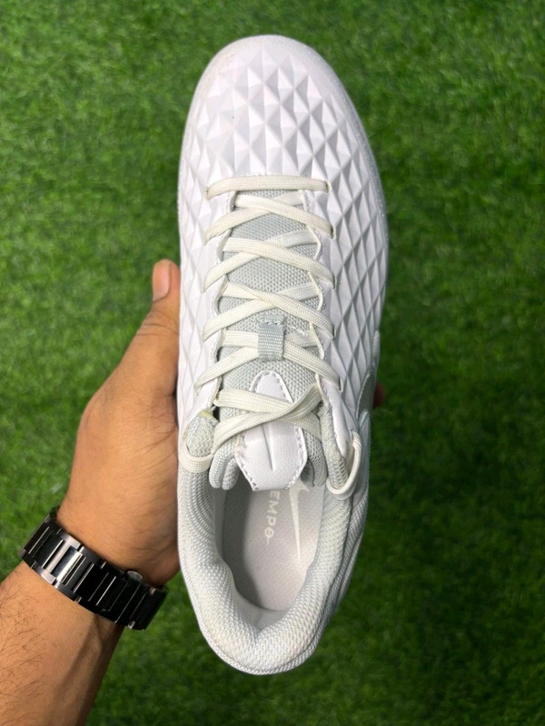 Tiempo Legend 8 White Colour Futsal With Lace - 5.5