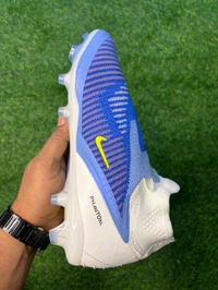 Phantom 6 Luna III Elite While Blue FG High-top With Lace  - 7