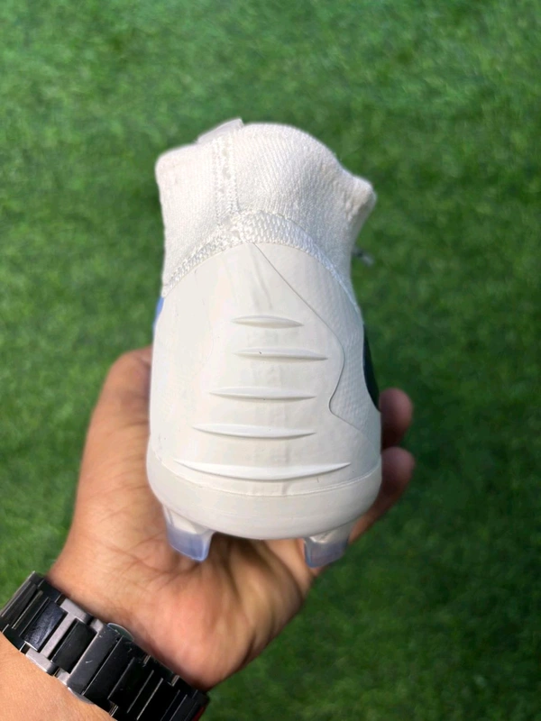 Phantom 6 Luna III Elite While Blue FG High-top With Lace  - 10