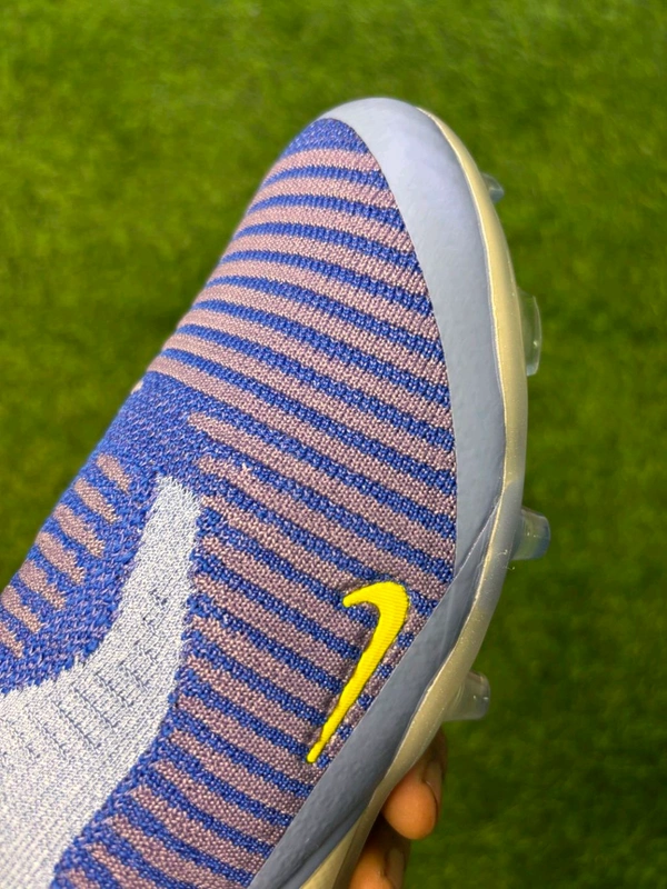 Phantom 6 Luna III Elite While Blue FG High-top With Lace  - 10