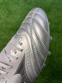 Mizuno Neo 3 Silver Colour Low-top FG With Lace - 9.5