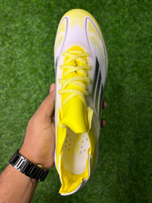 F50 Elite Yellow Colour Low-top FG With lace  - 9.5