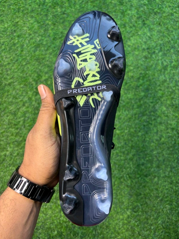 Predator Foldover Elite Black Green FG With Lace  - 8