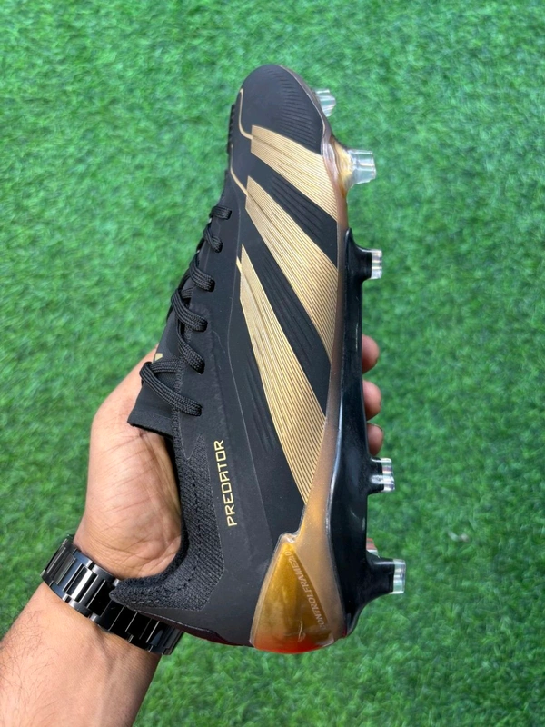 Predator Elite Black Gold Colour FG With Lace  - 6