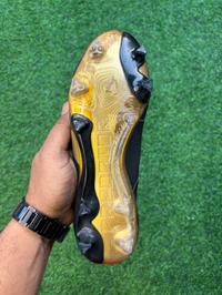 Predator Elite Black Gold Colour FG With Lace  - 6