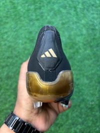 Predator Elite Black Gold Colour FG With Lace  - 6