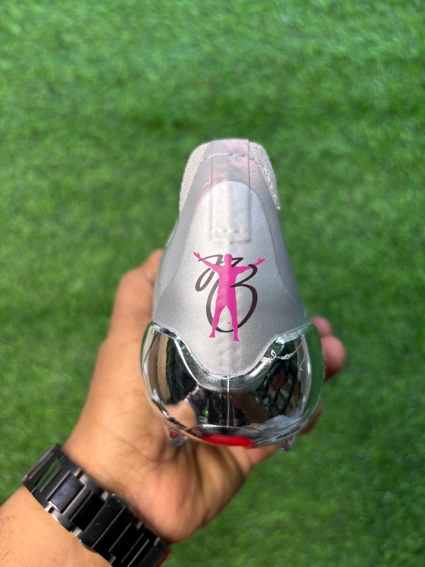 Predator Elite Silver Colour FG Without Lace Bellingham Edition  - 7.5