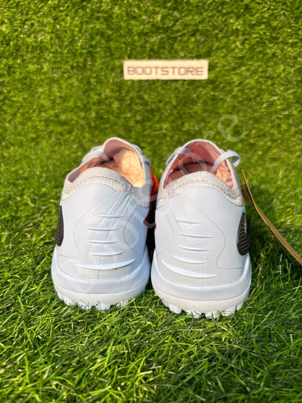 Phantom 6 Luna III Elite Orange Low-top Turf/AG With Lace - 8.5