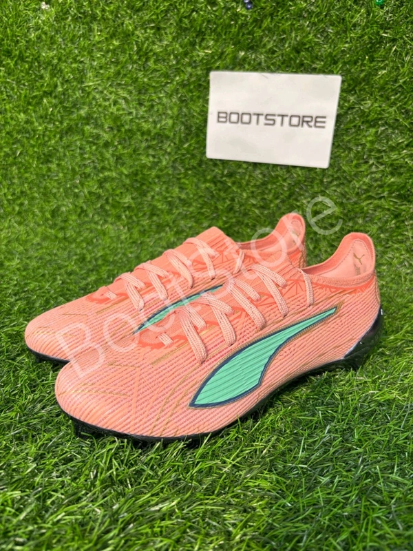 Ultra 5 Ultimate Cream Colour Low-top FG With Lace - 9.5