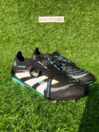 Predator Foldover Elite Black Colour FG With Lace - 6