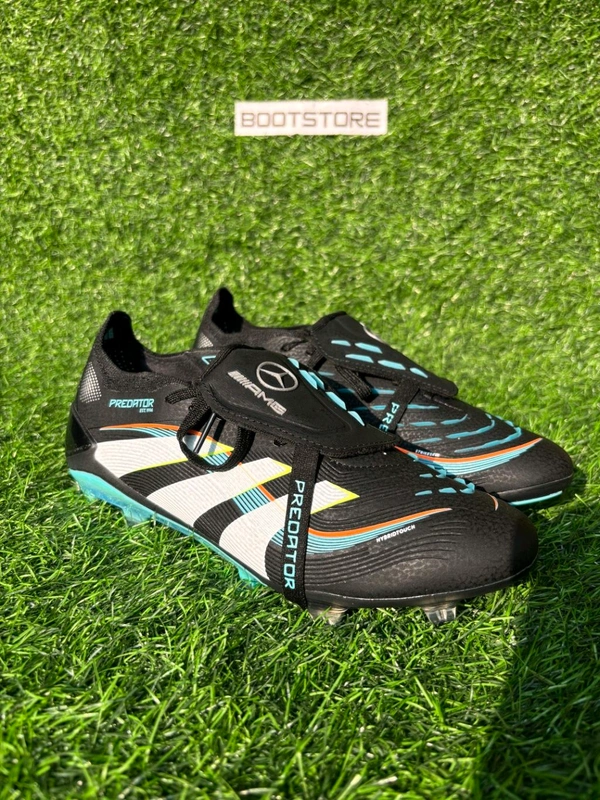 Predator Foldover Elite Black Colour FG With Lace - 9
