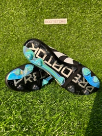 Predator Foldover Elite Black Colour FG With Lace - 10.5