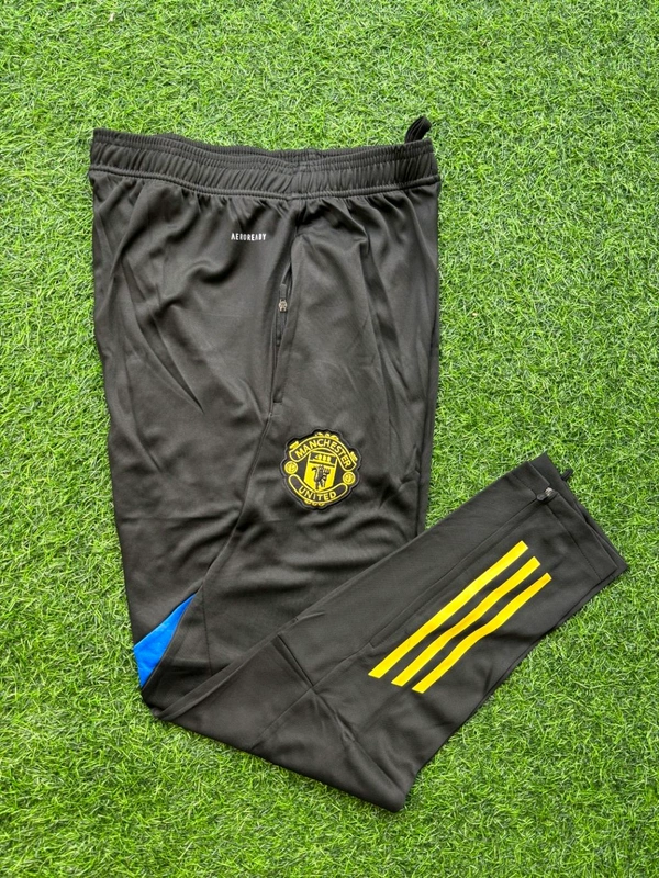 Manchester United Black Yellow Colour Combination Training Suit - XL