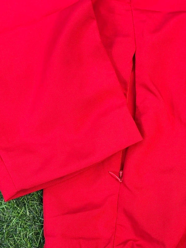 Retro Style AIG Manchester United Red Windbreaker Jacket - XL