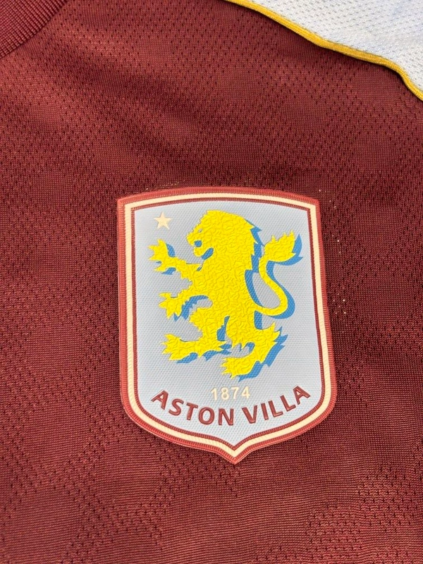 Aston Villa 25/26 Home Kit Player Edition Half Sleeve - M