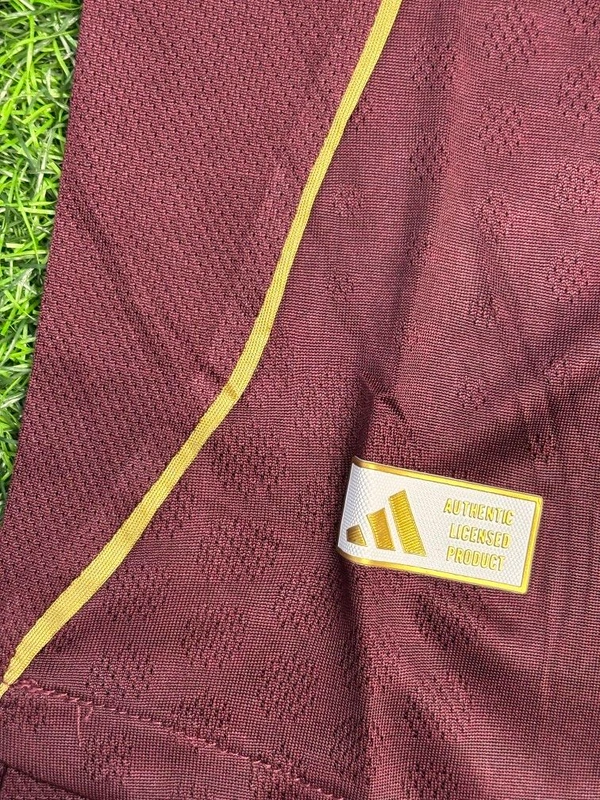 Aston Villa 25/26 Home Kit Player Edition Half Sleeve - XXL