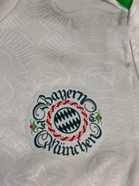 Bayern Munich 25/26 Oktoberfest Special Kit Player Edition - L