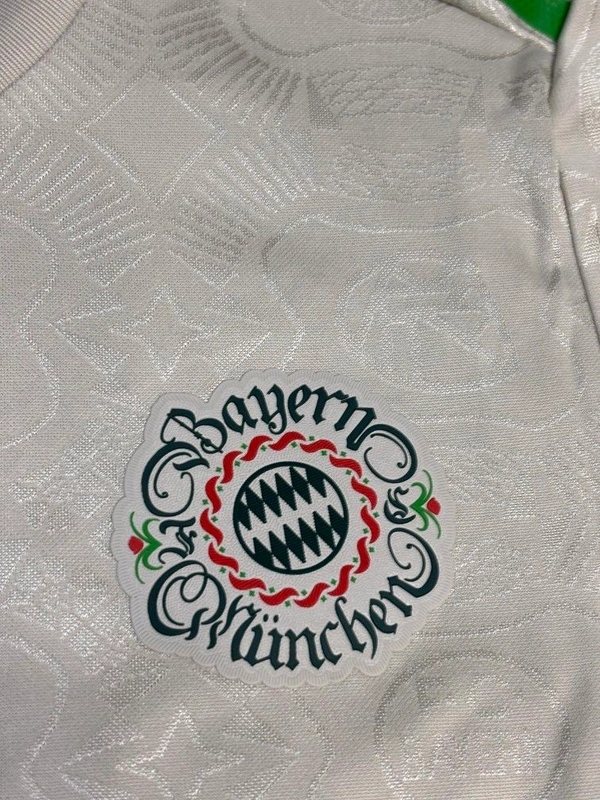 Bayern Munich 25/26 Oktoberfest Special Kit Player Edition - L