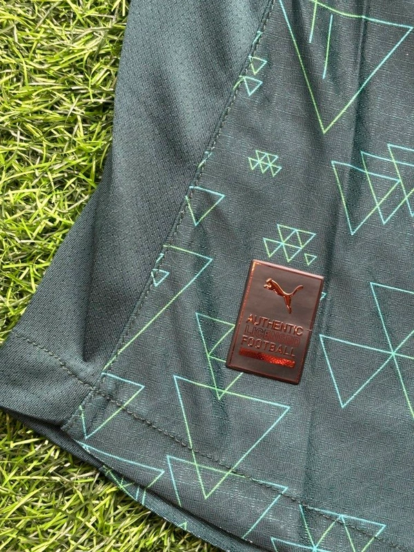 Manchester City 25/26 4th Kit Player Edition - XXL