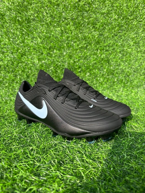 Tiempo Legend 10 Elite Black Low-top FG With Lace - 8.5