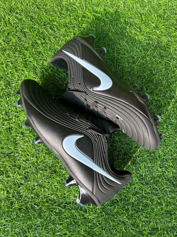 Tiempo Legend 10 Elite Black Low-top FG With Lace - 8.5