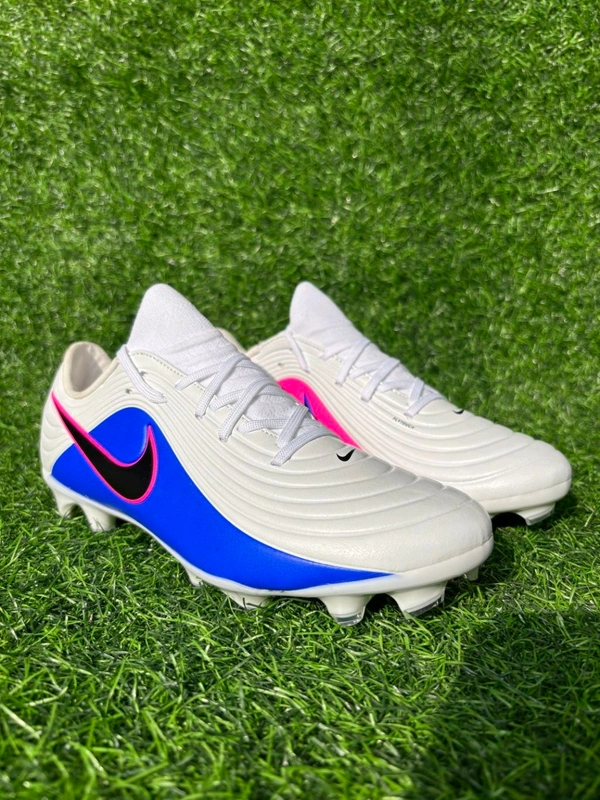 Tiempo Legend 10 White Colour Low-top FG With Lace - 5.5