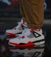 Nike air Jordan 4 "Fire Red" - Red