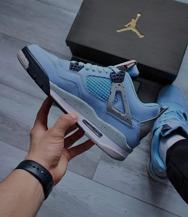 Nike Air Jordan Retro 4 University Blue - Seagull