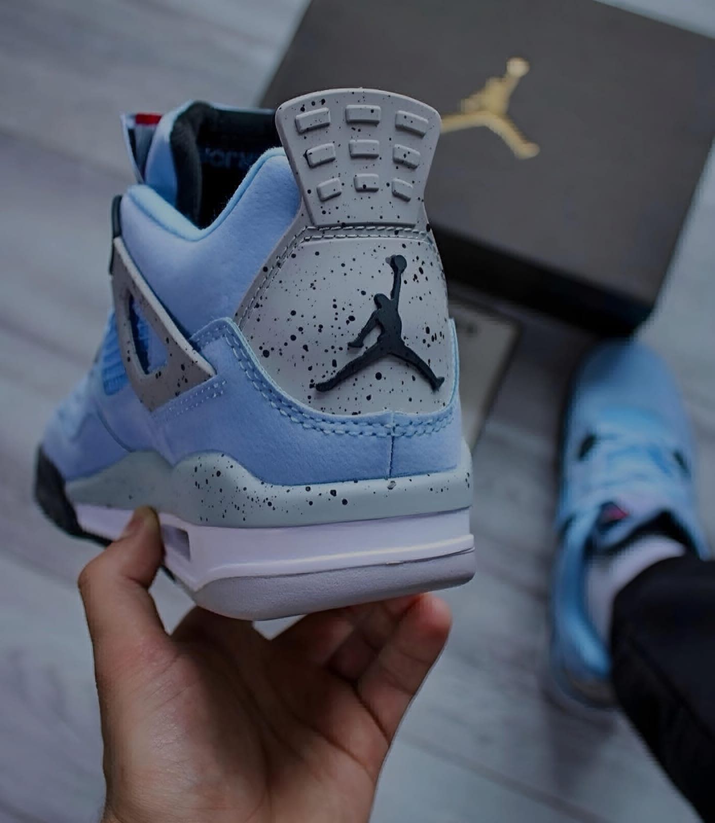Nike Air Jordan Retro 4 University Blue