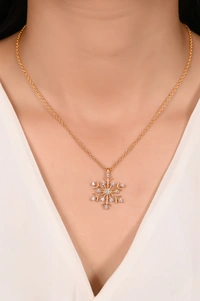 Mira Snow Flake Pendent  - Yellow Gold, Pendent Length: 20 Inch, Pendent