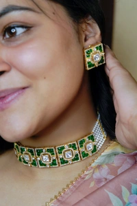 Shanaya Mozonite Polki Studds