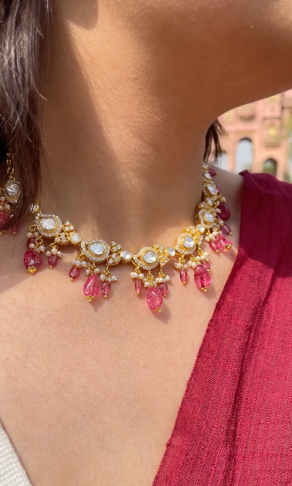 Pakhi Mozonite Round Necklace