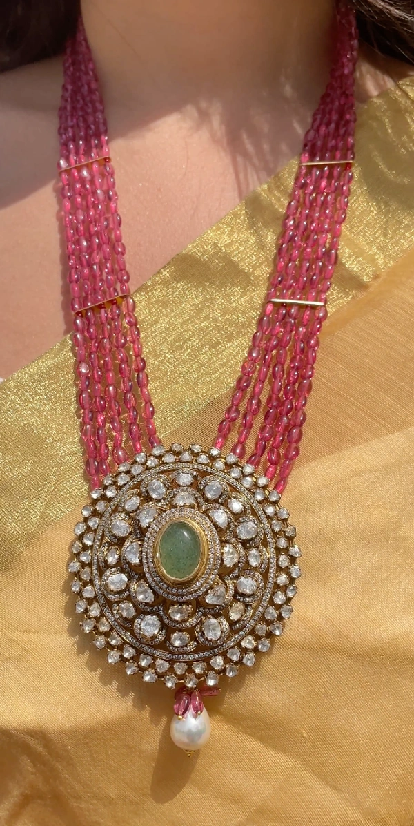 Viharika Mozonite Polki Long Haar