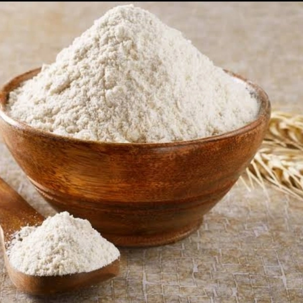 Fresh Chakki Atta 1 Kg