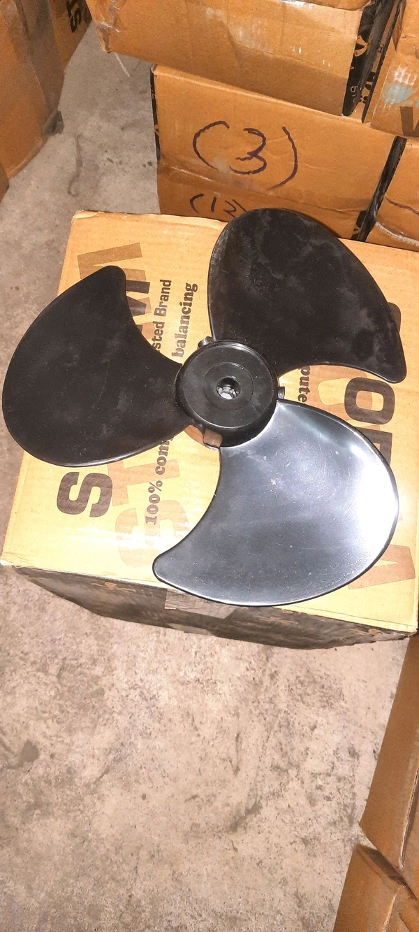 spike 12/3 blade pvc  spike
