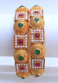 Royal Red & Green Kundan & White Pearl Metal Bangles kada Set.Set. - 2.8