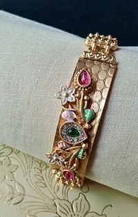 Traditional Rajwadi Bracelet. - to can wear from 22 to 28 size